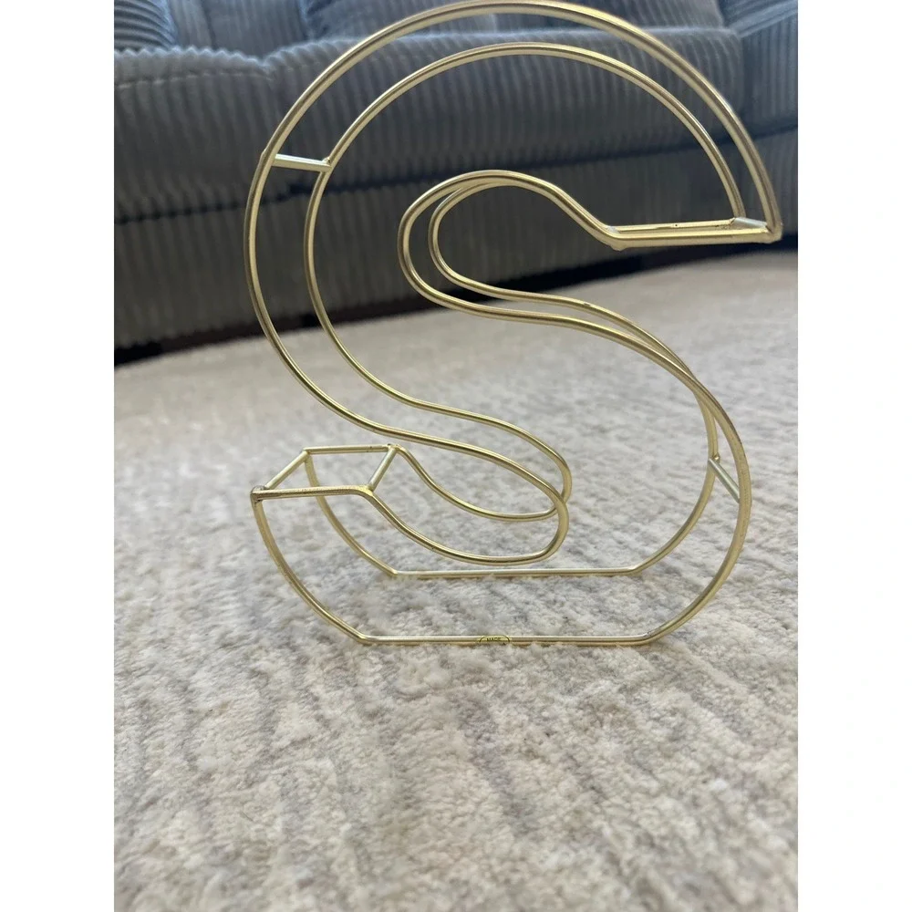 The Unbranded Brand goldtone metal